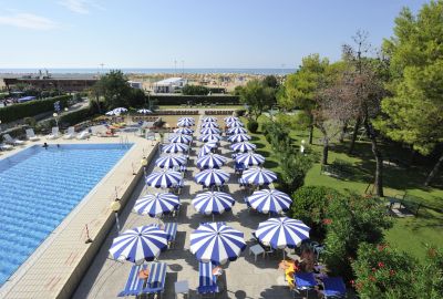 IdealtoursItalienObereAdriaBibioneDanieliPoolHotelPalace.jpg