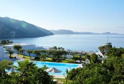 IdealtoursGriechenlandEpirosHotelLichnosBeachHotelBucht.jpg