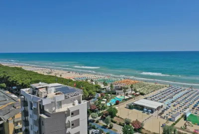 IdealtoursAlbaAdriaticaHotelSportingStrand.jpg