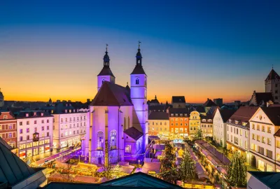 IdealtoursDeutschlandRegensburgChristkindlmarktshutterstock690537982.jpg