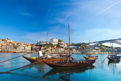 IdealtoursPortugalPortoshutterstock156924158.jpg