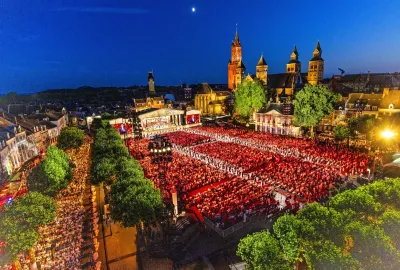 IdealtoursMaastrichtAndreRieuVrijthof2025070402232.jpg