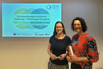 GF Susanne Neuhauser mit Projektbegleitung Fabienne Margreiter