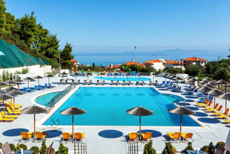 IdealtoursChalkidikiAtriumHotelPool.jpg