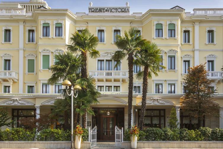 IdealtoursItalienAbanoTriesteVictoriaHotelansicht.jpg