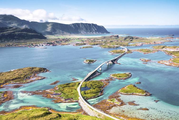 IdealtoursNorwegenAtlantikOceanRoadshutterstock1134335816neutral.jpg