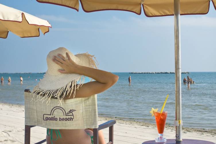 IdealtoursItalienAdriaCesenaticoGalliaClubHotelFrauamStrand.jpg