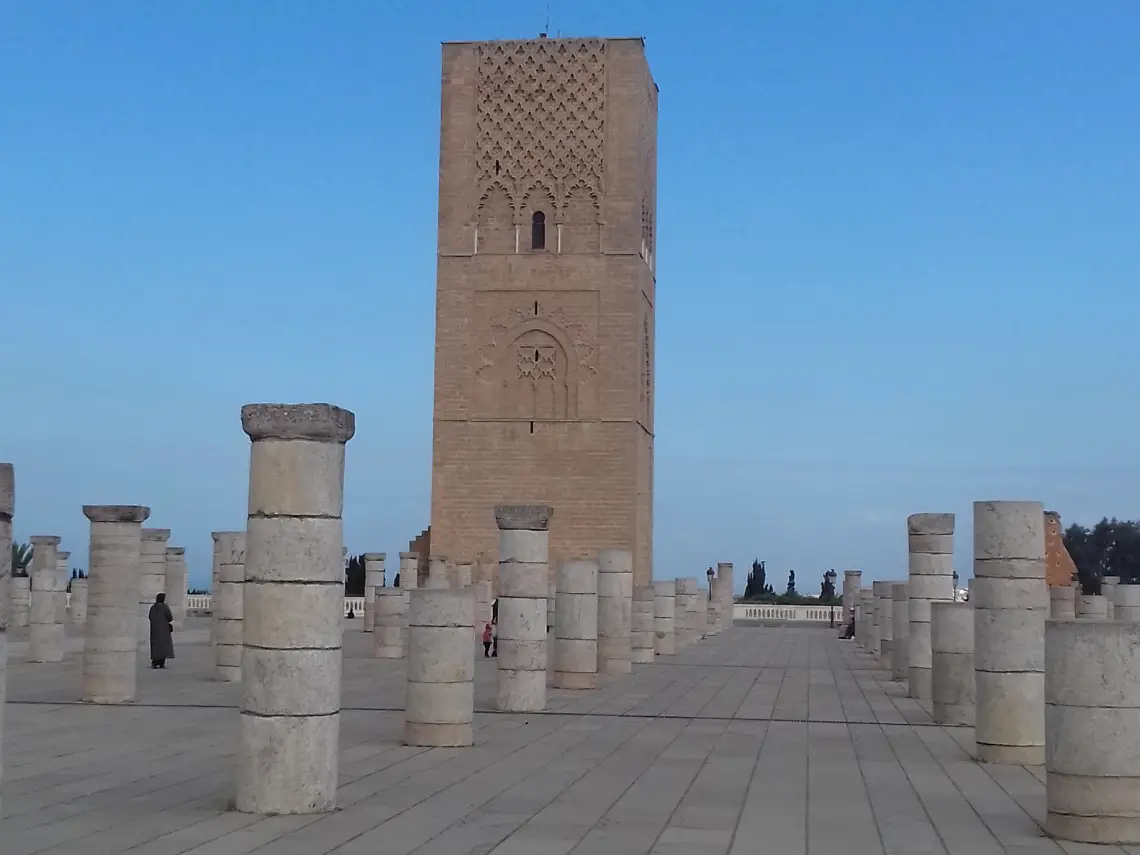 Moschee & Mausuleum Rabat (cby Helmut Hofer)