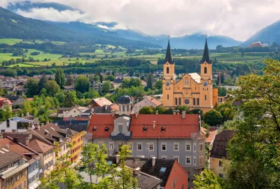 IdealtoursItalienSdtirolBruneckshutterstock2033767295.jpg