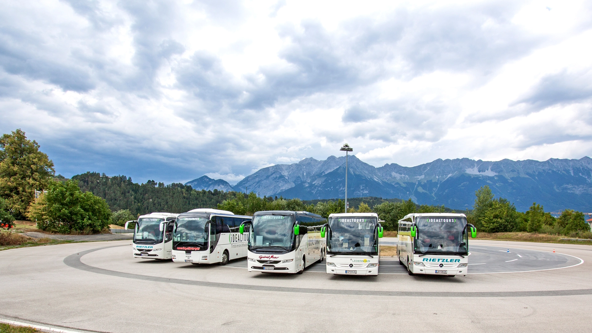Multitalent Busfahrer - Interview mit Stefan Rietzler
