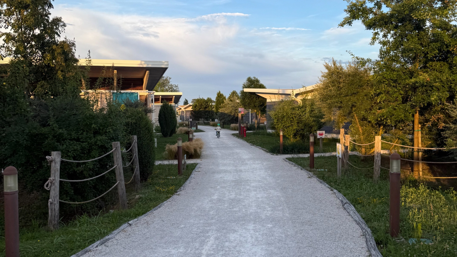 Familienurlaub in Bibione mit Kindern mit iDEALTOURS im Lino delle Fate Eco Village Resort