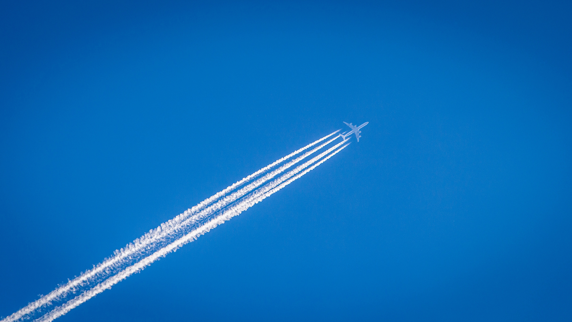 Avantiair – die neue Fluglinie bei iDEALTOURS