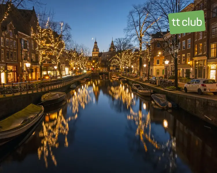 IdealtoursNiederlandeAmsterdamAdventGettyImages1320005527mitClubTTLogo.jpg