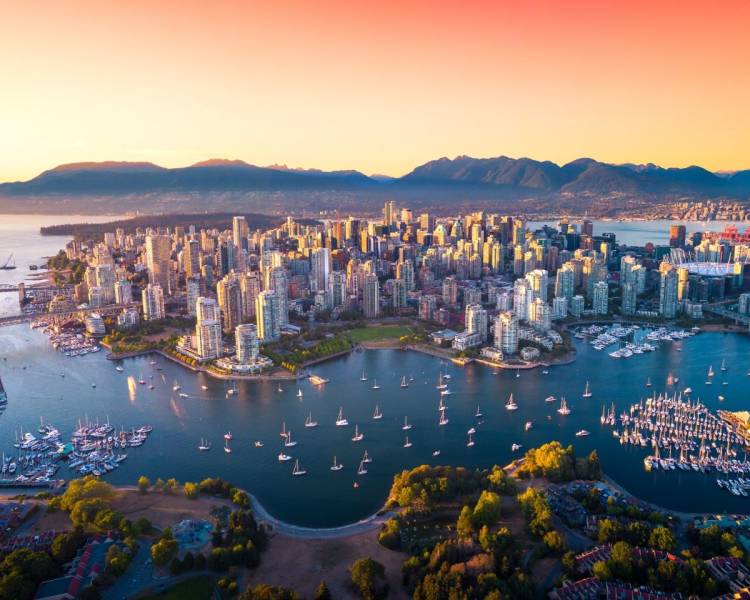 IdealtoursKanadaVancouvercshutterstock2244151975.jpg
