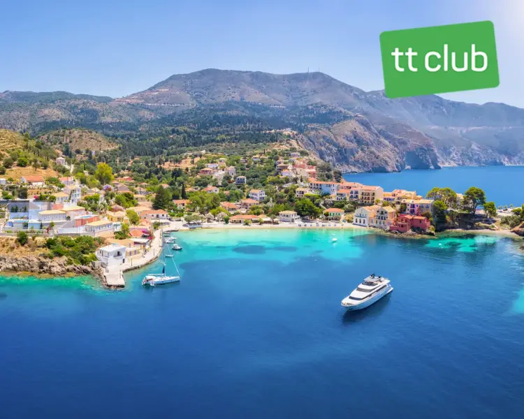 IdealtoursGriechenlandKefaloniaAssosshutterstock1923033542mitClubTTLogo.jpg