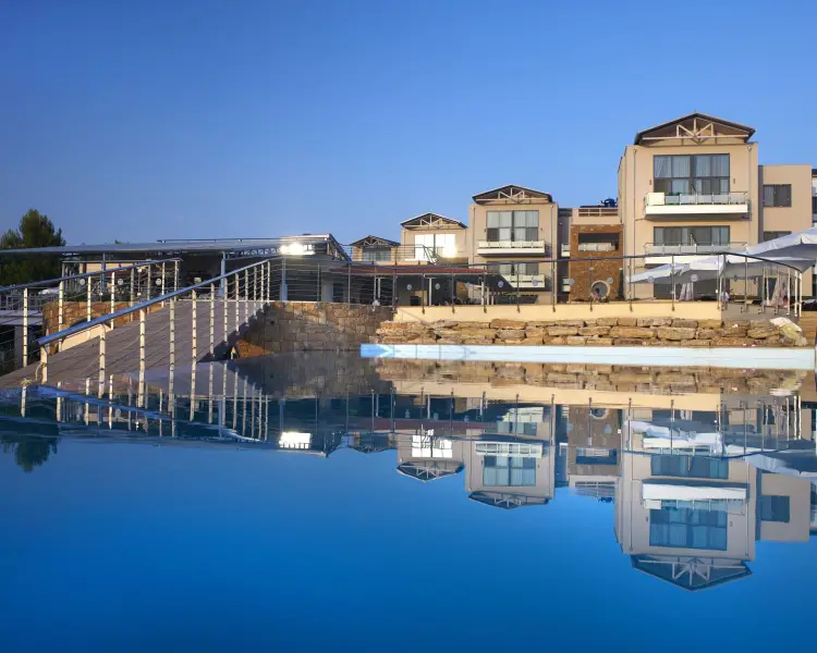 IdealtoursGriechenlandChalkidikiIstionClubHotelPool.jpg