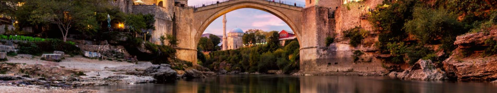 IdealtoursBosnienHerzigowinaMostarBrckeshutterstock760355032.jpg