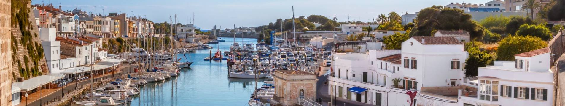 IdealtoursSpanienMenorcaCiutadellaAlterHafenshutterstock554710495.jpg