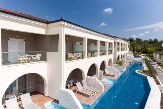 Alexandra Beach****, Thassos