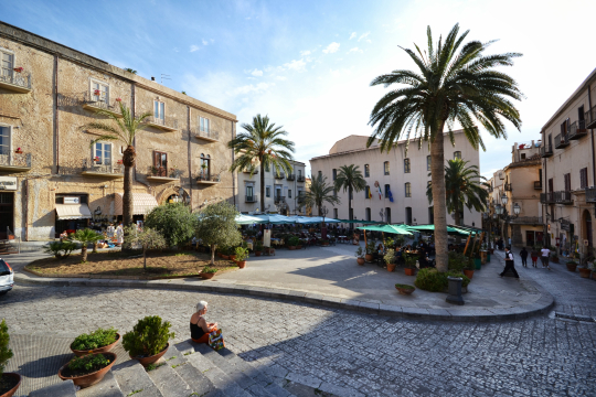 5. Cefalù – Ein charmantes Küstenstädtchen