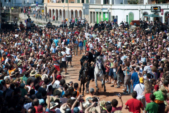 Fotos Copyright: Festes de Sant Joan de Ciutadella